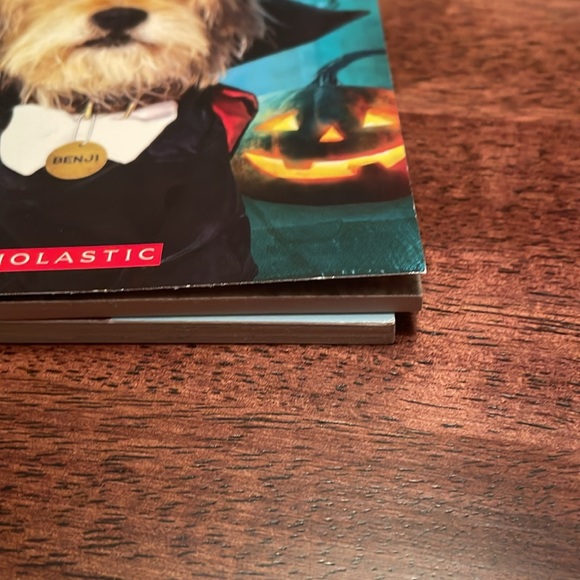 2 Scholastic book bundle, Benji howl-o-ween - Picture 8 of 12